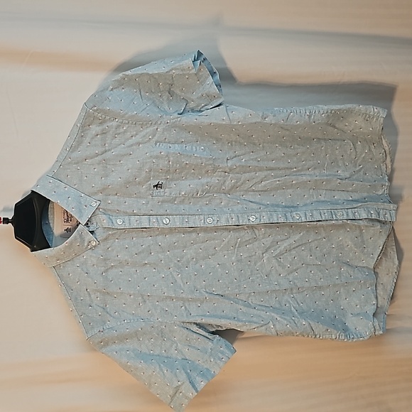 Penguin button up - Picture 1 of 4